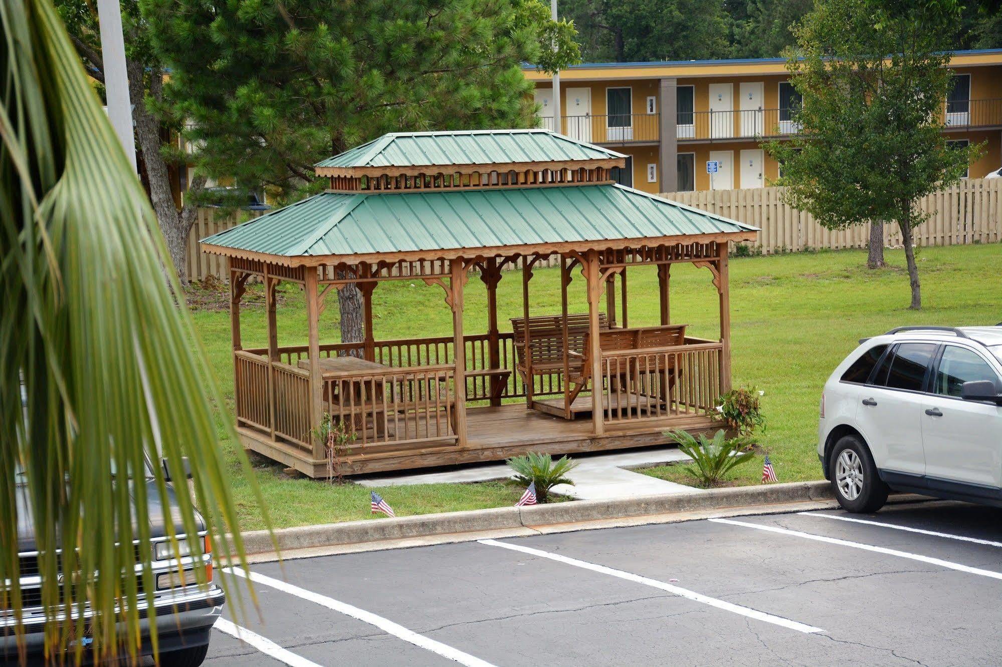 Red Roof Inn Walterboro Exterior photo